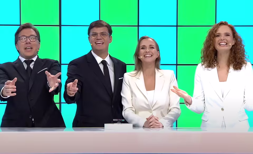 Dabartiniai Teleloto vedėjai Jonas Radzevičius, Dalia Belickaitė, Milda Noreikaitė ir Oskaras Wyganowskis